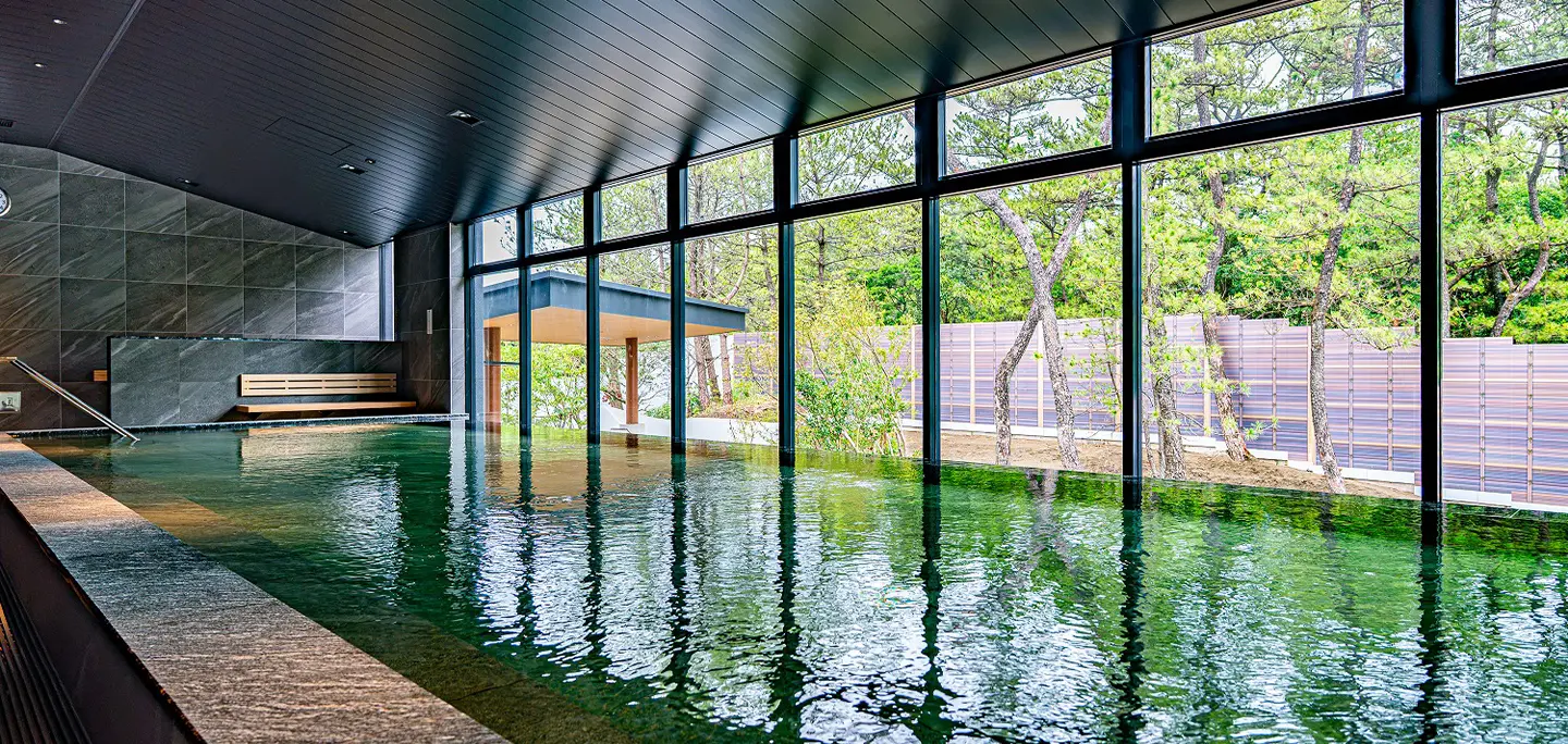 温泉设施“松泉宫”新浴栋的室内浴池